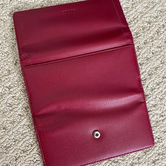 ROOTS Wallets - Picture 3 of 3